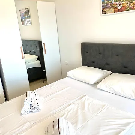 Dalmatino Apartman